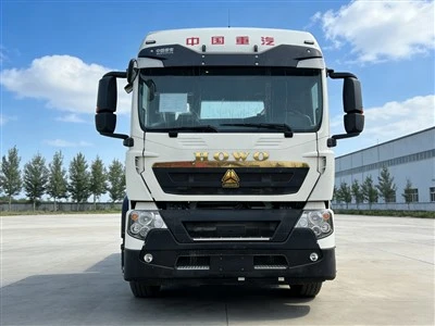 HOWO TX 6 × 4 Traktè kamyon
